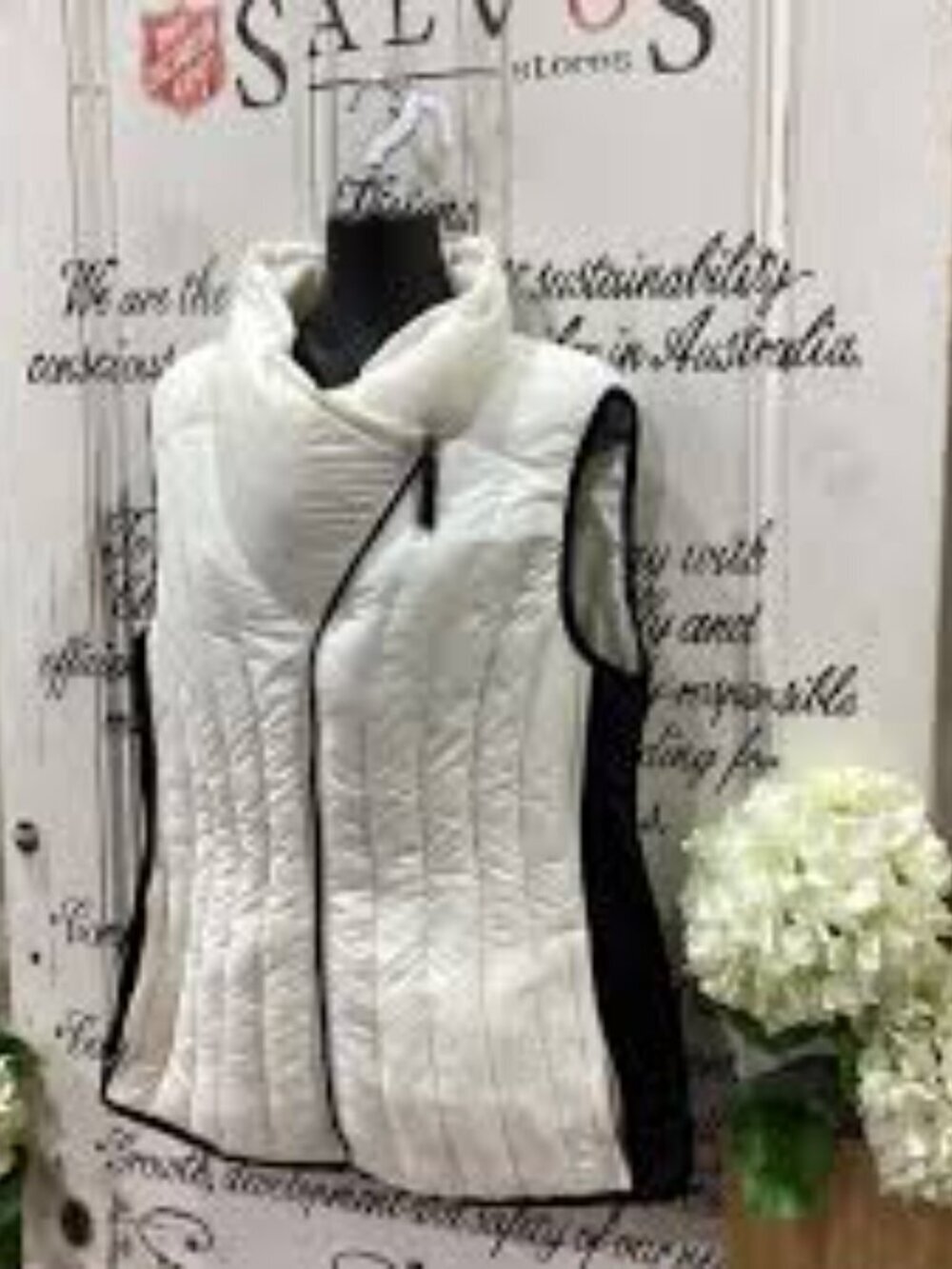 NWT Calvin Klein White Quilted Asymmetrical Zip Vest with Black Trim Size S